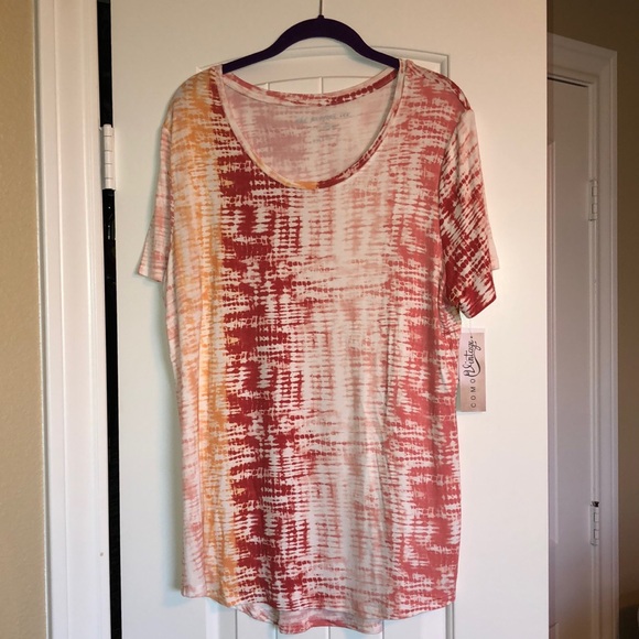 Como Vintage Tops - NWT XL Como Vintage Perfect Tee (hi lo style).